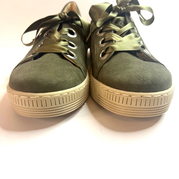 Gabor 23.330-15 Green Suede Fashion Sneakers Size 9.5 - Picture 3 of 7